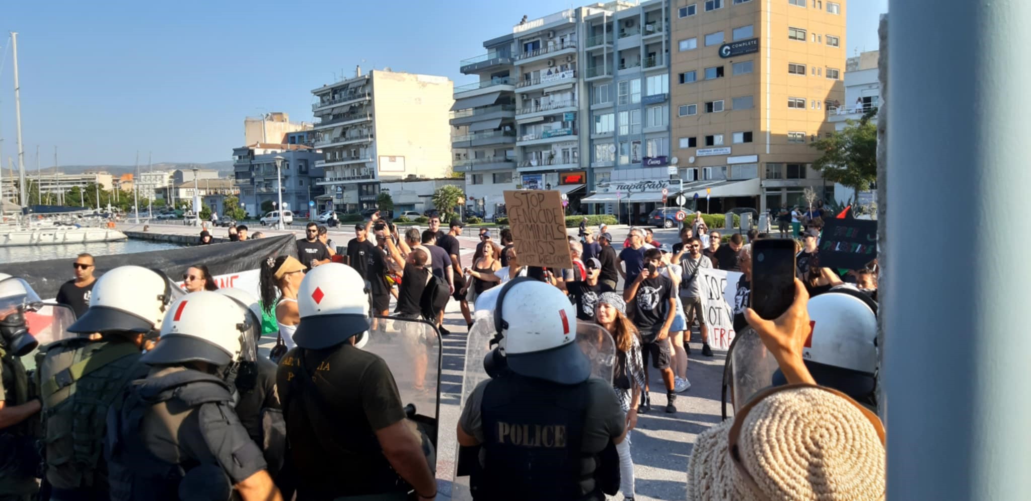 Επεισόδια για την άφιξη κρουαζιερόπλοιου με Ισραηλινούς 